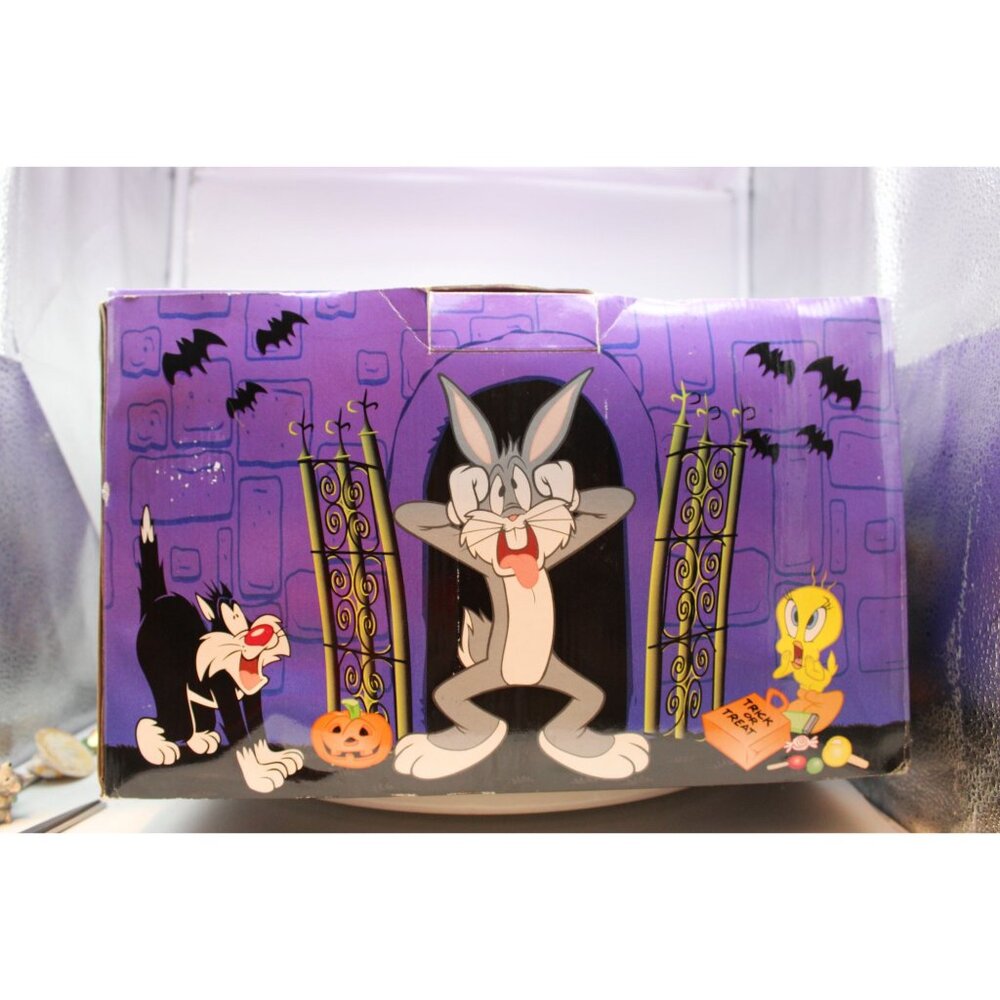 Looney Tunes Halloween large 3D Candy Bowl by Warner Bros Studio - 1999 - Picture 9 of 10
